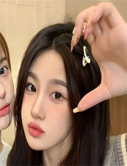 国产AV视频二区在线观看_女色电影_女人怎么受孕