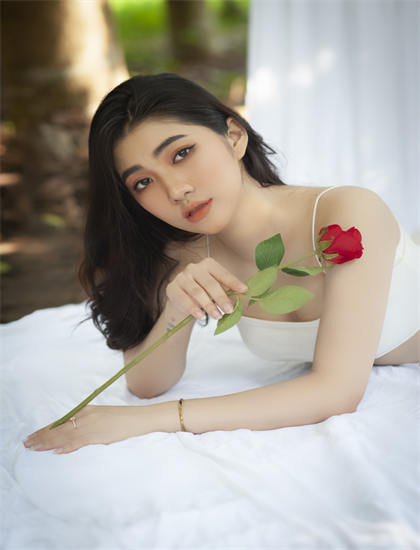 精国产品一区二区三区A片_金梅瓶1到5电影免费看_借命而生在线观看